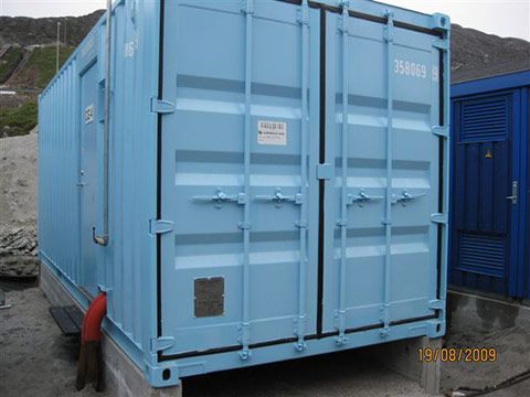 Generator container